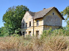 Železnička stanica Bavanište