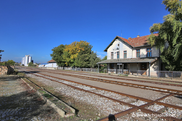 Poprečne šine za izvlačenje dresina