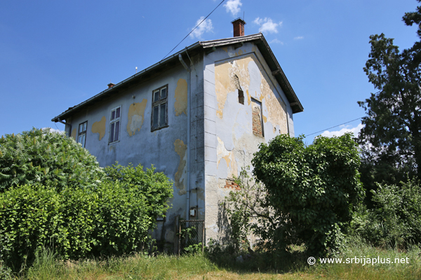 Železnička stanica Lazarevo