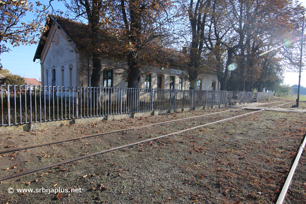 Železnička stanica Melenci