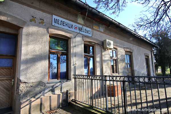 Železnička stanica Melenci