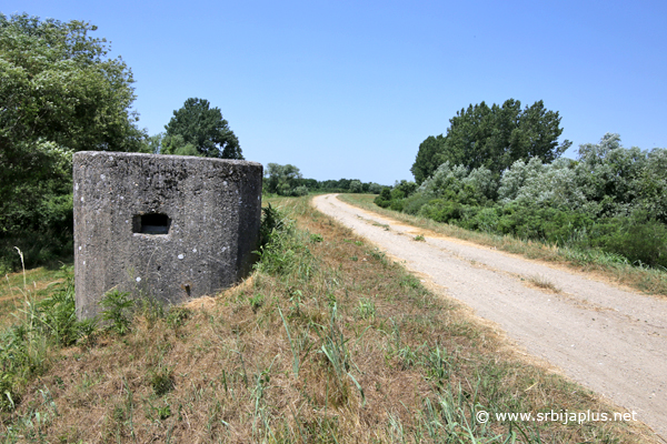 Bunker kraj pruge