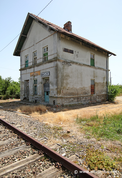Železnička stanica Nikolinci