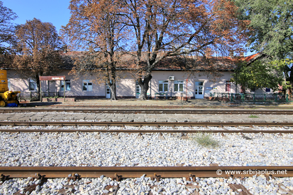 Železnička stanica Novo Miloševo (Karlovo)