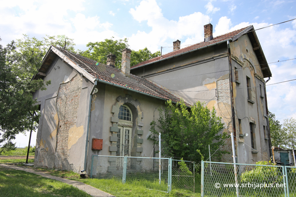 Železnička stanica Orlovat