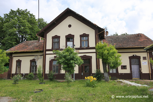 Železnička