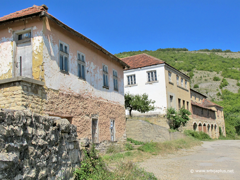 Centar sela, Beli Potok, Knjaževac