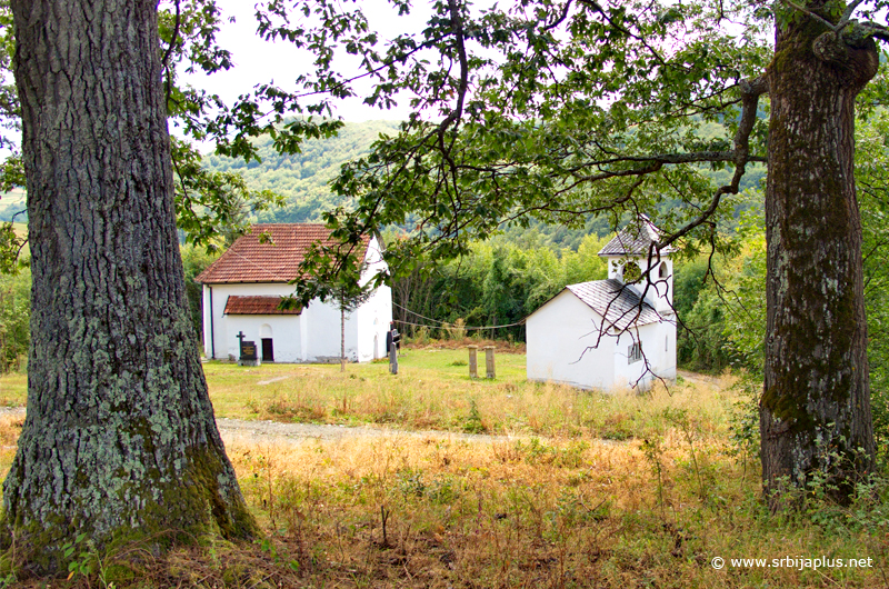 Pogled na Crkvu svete Trojice, Bjeluša, Arilje