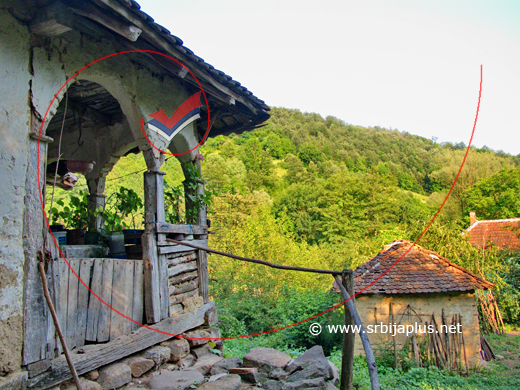 Kuća sa stogodišnjom garancijom, Breznica, Žagubica