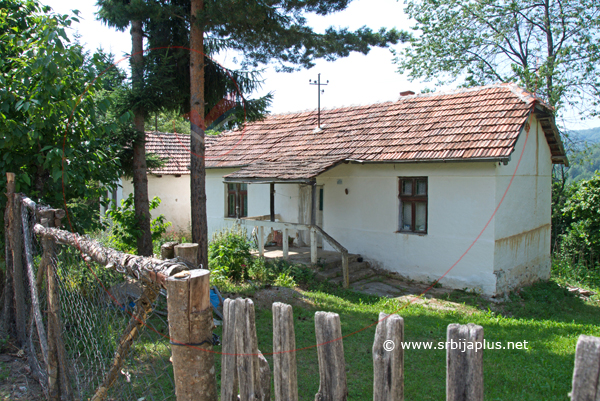 Lepa stara kuća, Bankovci, Crna Trava
