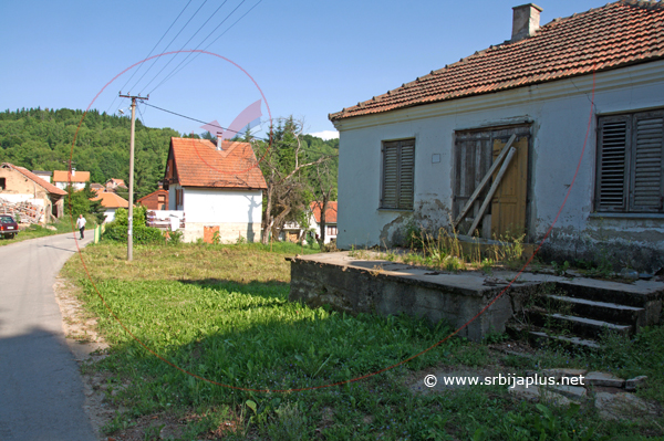 Stara seoska prodavnica i kafana, Bistrica, Crna Trava