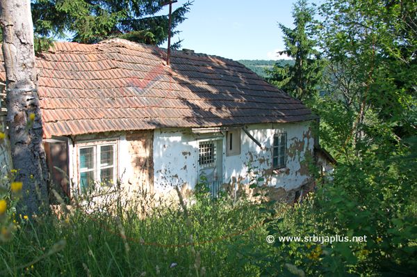 Stara, napuštena seoska kuća, Bistrica, Crna Trava