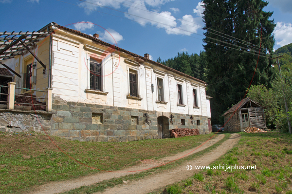 Secesija, Brod, Crna Trava