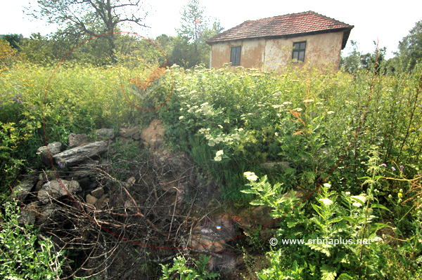 Ostaci logora Dećeve (Brod), Crna Trava