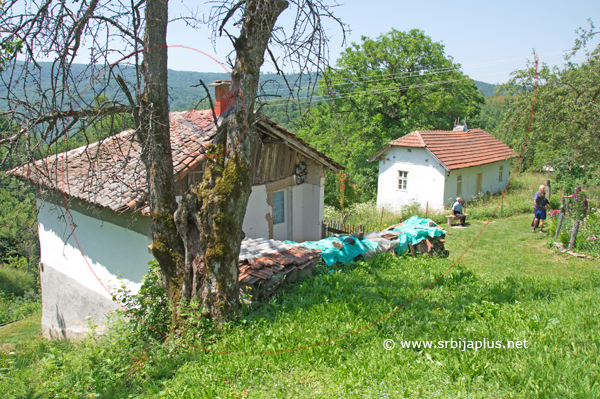 Domaćinstvo porodice Krstić, Drusunci, Crna Trava