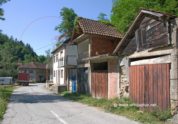 Gradska, Crna Trava