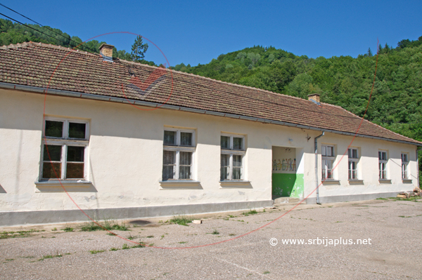 Seoska škola, Gradska, Crna Trava