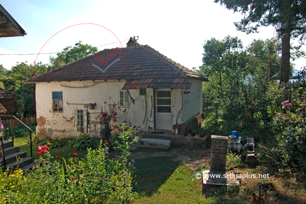 Lepo Seosko dvorište, Jabukovik, Crna Trava