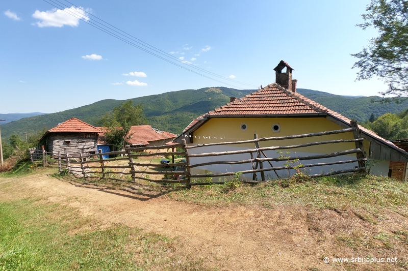 Nova seoska kuća, Krstićevo, Crna Trava (foto: Andrej Cvetković)