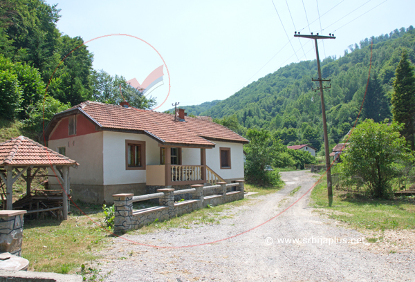 Nova kuća u Ruplju, Crna Trava