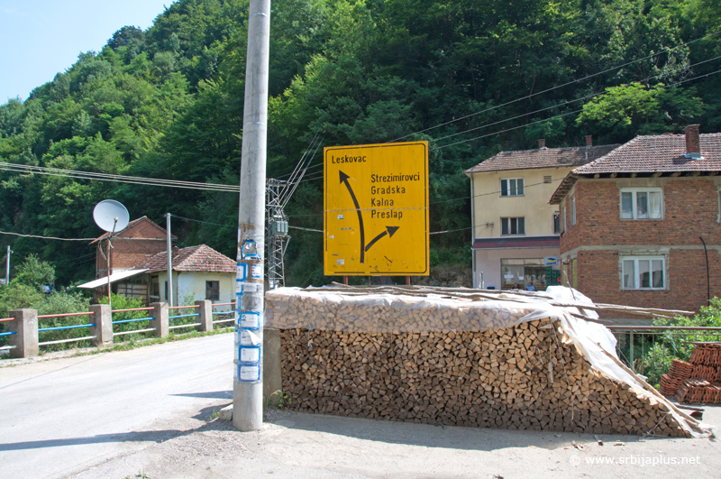Sastav Reka, Crna Trava
