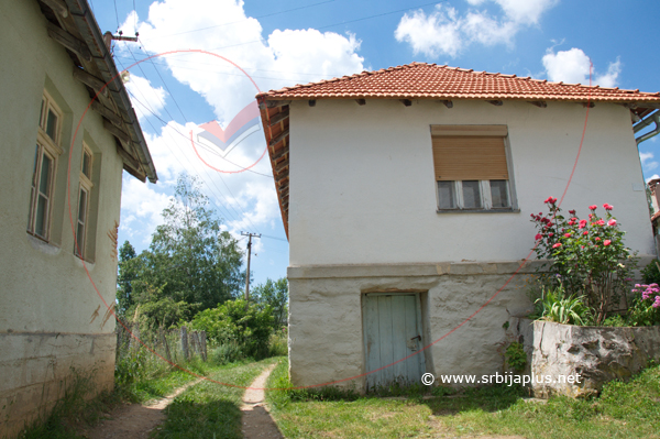 Seoski sokak, Zlatance, Crna Trava
