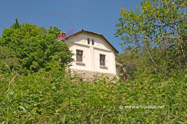 Predratna seoska kuća, Zlatance, Crna Trava