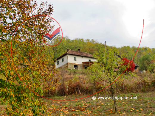 Kuće na početku sela, Crnča, Ljubovija