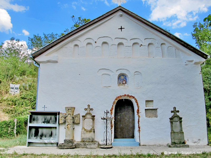 Crkva apostola Petra i Pavla, Ćuštica, Knjaževac