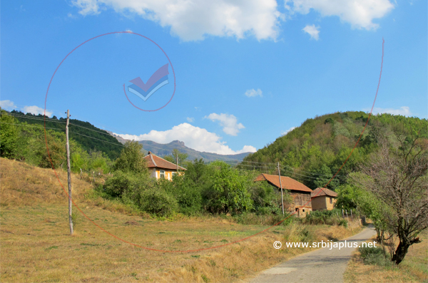 Seoska kuća s tremom i vinjagom, Knjaževac