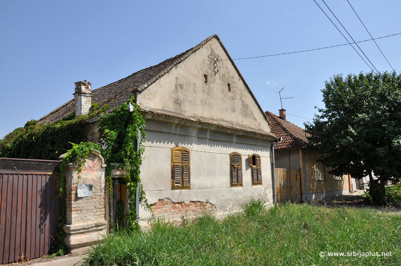 Deliblato - lepa stogodišnja banatska kuća