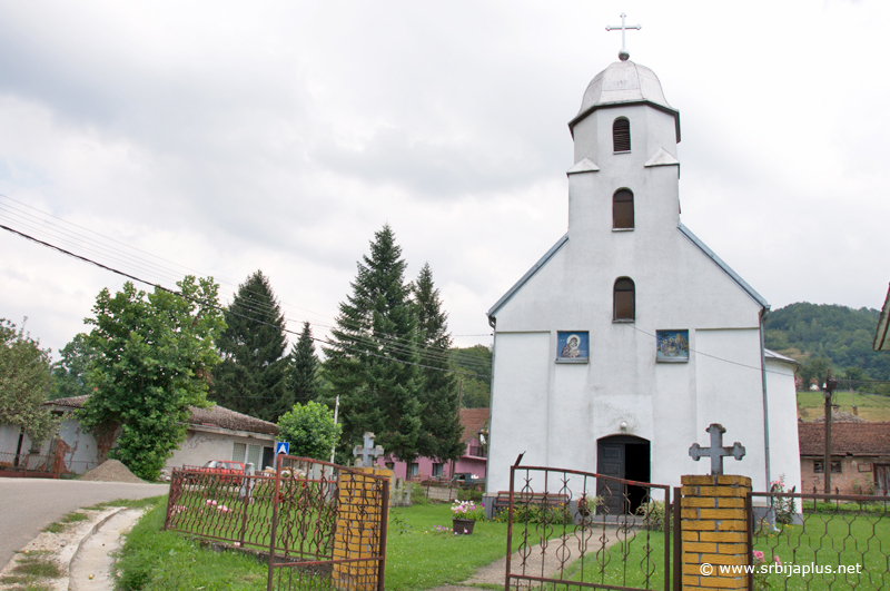Crkva svete Trojice u Donjoj Trešnjici