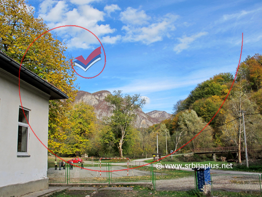Pogled na centar sela iz školskog dvorišta, Gornja Trešnjica, Ljubovija
