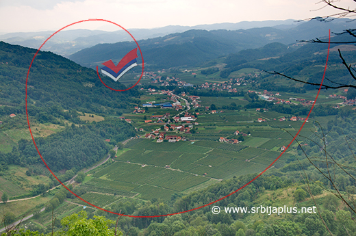 Malinjaci pored puta Arilje - Ivanjica