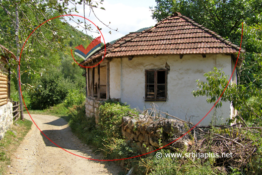 Kuća s tremom kraj puta, Gradište, Knjaževac