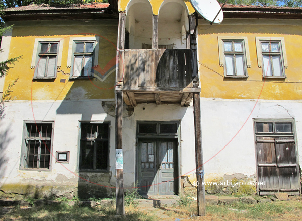 Luksuzna seoska kuća s doksatom, Jalovik Izvor, Knjaževac