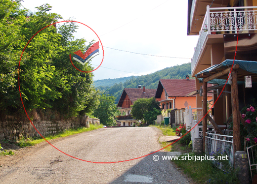 Seoske kuće na glavnom putu, Krupaja, Žagubica