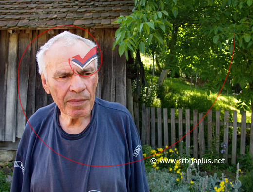 Janko Lužić, na svom salašu, pred vodenicom u Zagrazu<, Laznica, Žagubica