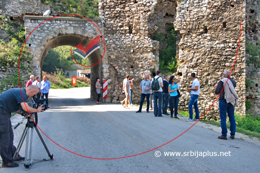 Na ulazu u Golubački grad, Golubac