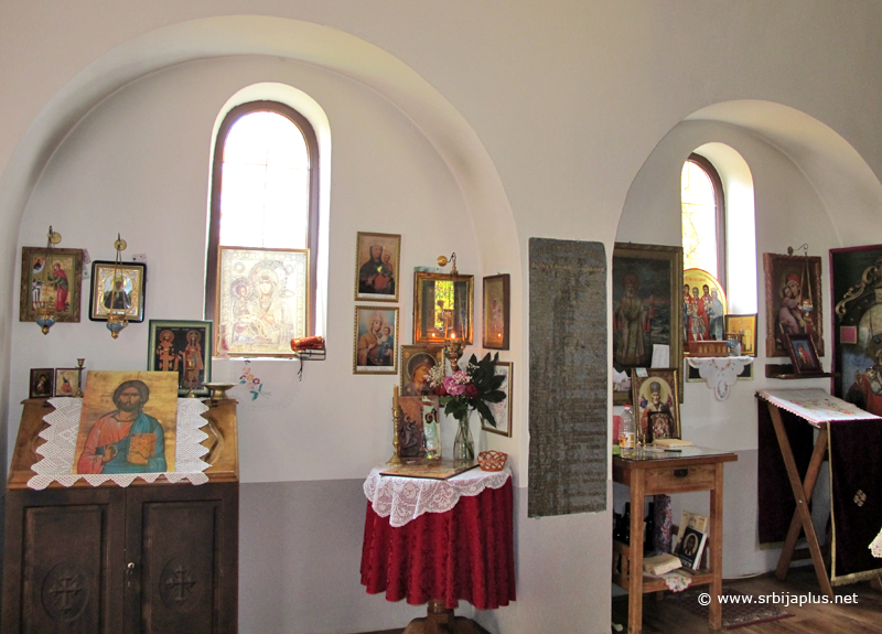 Unutrašnjost manastira Sveta Trojica, Čitluk, Ljubovija