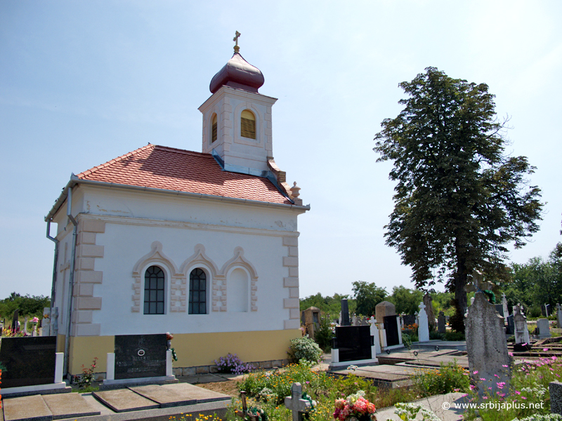 Staro groblje u Novoj Crnji