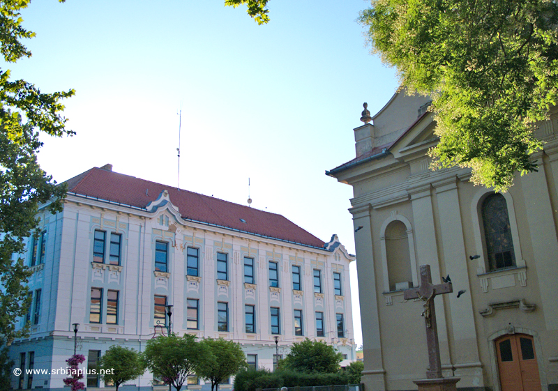 Katolička crkva svete Klare, Novi Bečej