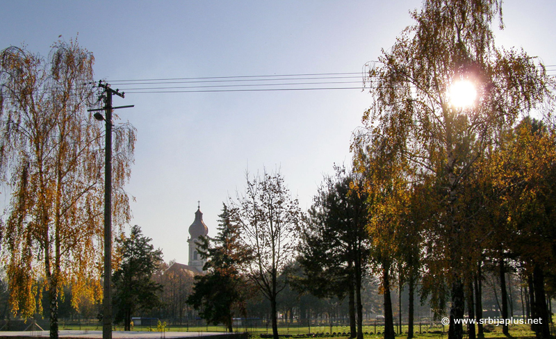 Opovo - Nekadašnje vojno vežbalište preuređeno u Gradski park