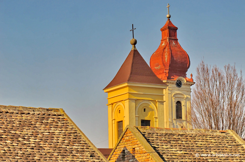 Opovo - Panorama sa krovovima