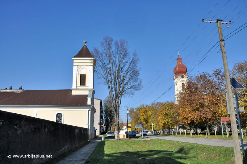 Opovo - Katolička i pravoslavna crkva