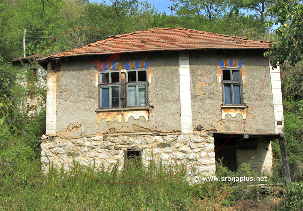 Papratna, lepa seoska fasada, Knjaževac