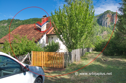 Kuća porodice Grbović, iznad Rzava a naspram Sokolice, Radoševo, Arilje