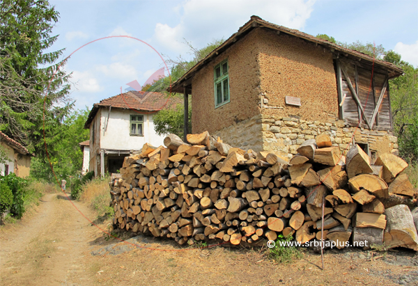 Repušnica, početak sela