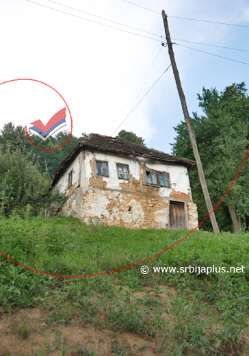 Planinska seoska kuća na kraju izuzetno strmog dvorišta, Sakar, Mali Zvornik
