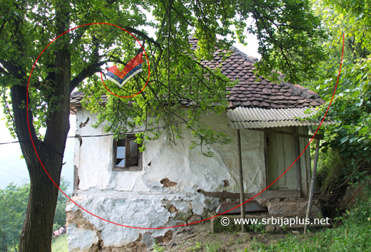 Ulaz u kuću zaklonjen od vetra, kiše i snega, Sakar, Mali Zvornik